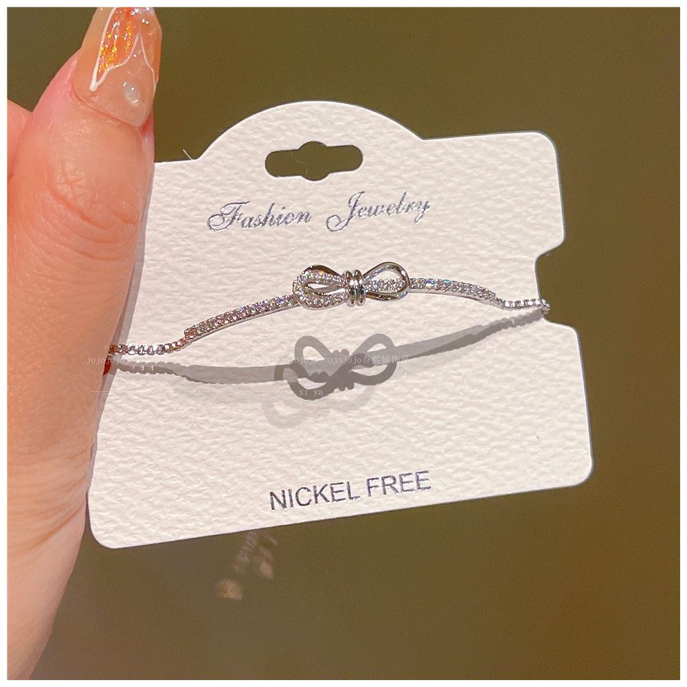 Live Stream Hot Selling 2 Carat Princess Square Bag with Imitation Moissanite Bracelet A Unique and Versatile Elegant Bracelet for Women