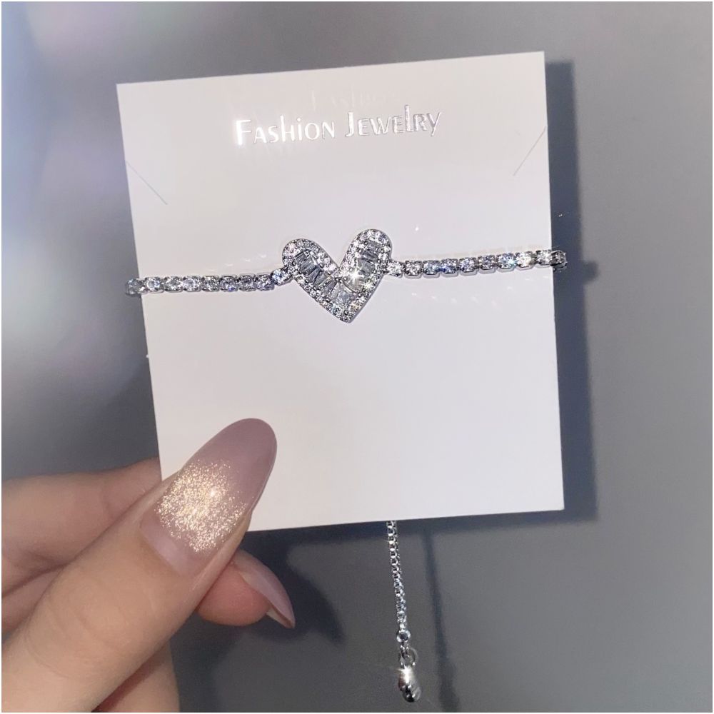 Live Stream Hot Selling 2 Carat Princess Square Bag with Imitation Moissanite Bracelet A Unique and Versatile Elegant Bracelet for Women