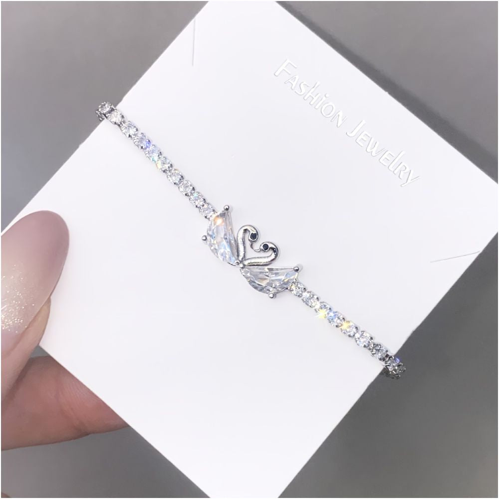 Live Stream Hot Selling 2 Carat Princess Square Bag with Imitation Moissanite Bracelet A Unique and Versatile Elegant Bracelet for Women